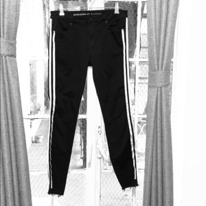 Black jeans with 2 white stripes